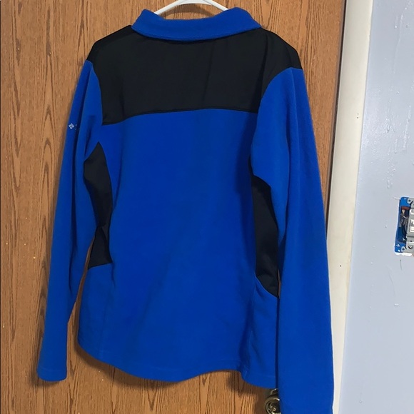 Colombia Jacket - Picture 3 of 4